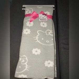 Hello Kitty grey plush throw